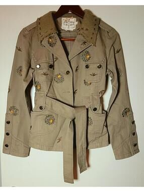 Sugar Lips, Women's Embroidered Tie-Waist Utility Jacket Khaki Beige size M